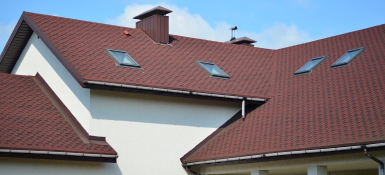 A view of a roof.